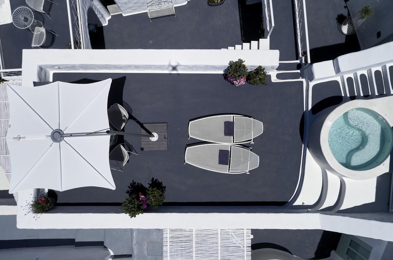 Limestone Fira  Exterior foto